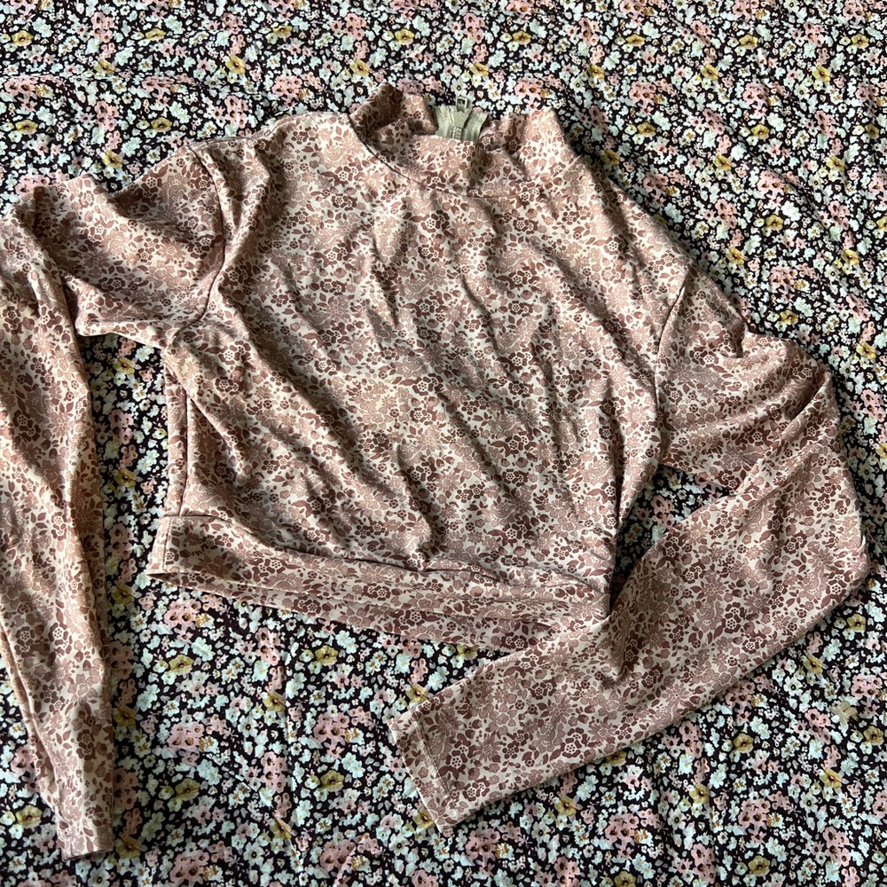 Acacia top